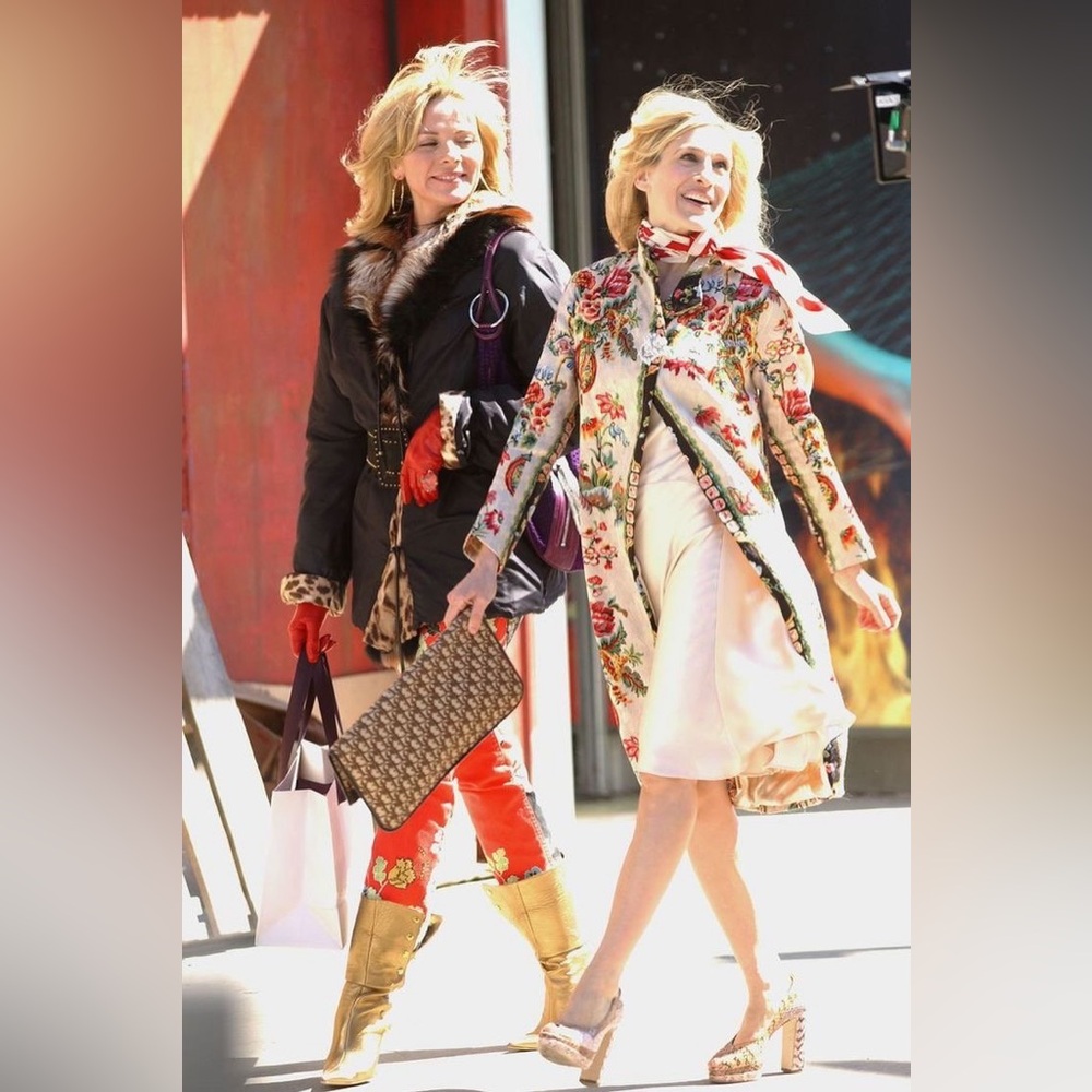 Carrie Bradshaw Iconic Dior‎ Clutch - Picture 2 of 16
